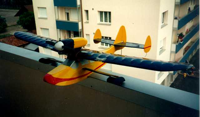 Hydravion Drake II, statique